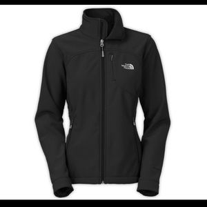 The north face women jacket soft shell size M